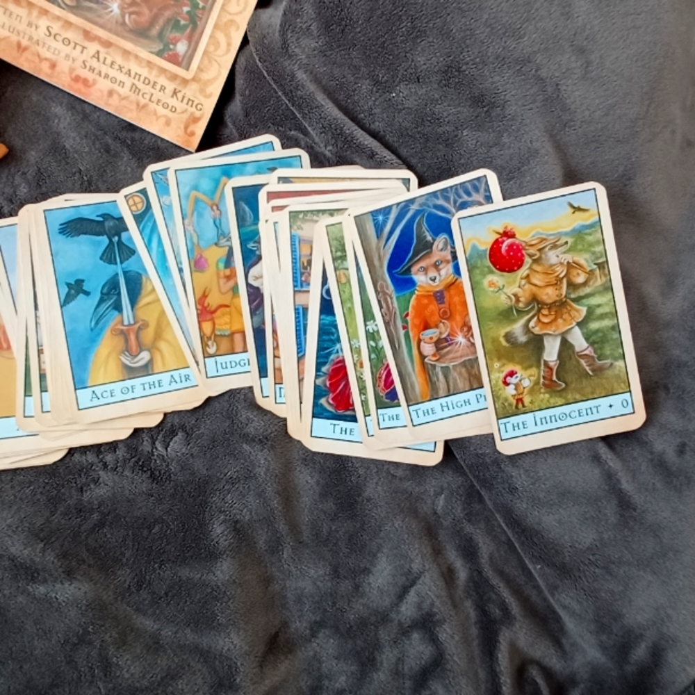 Bohemian Animal Tarot deck,guidebook, and satin satchel - Picture 9 of 10